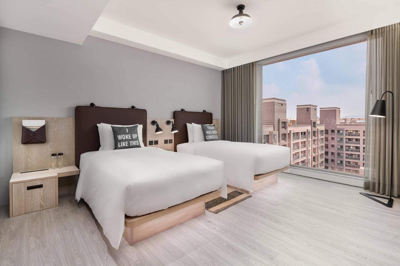 Moxy Taichung Hotell Exteriör bild