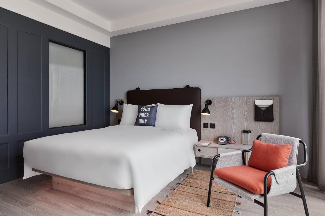 Moxy Taichung Hotell Exteriör bild