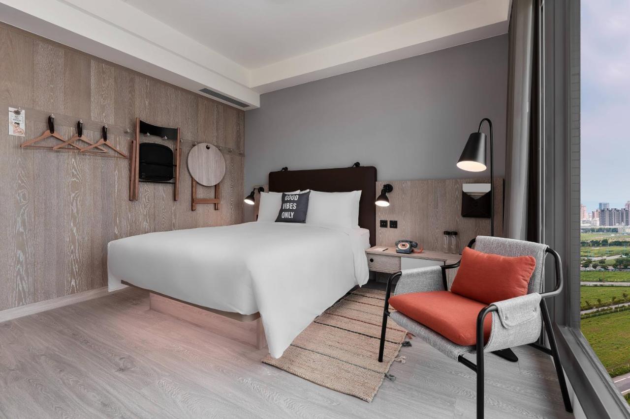 Moxy Taichung Hotell Exteriör bild